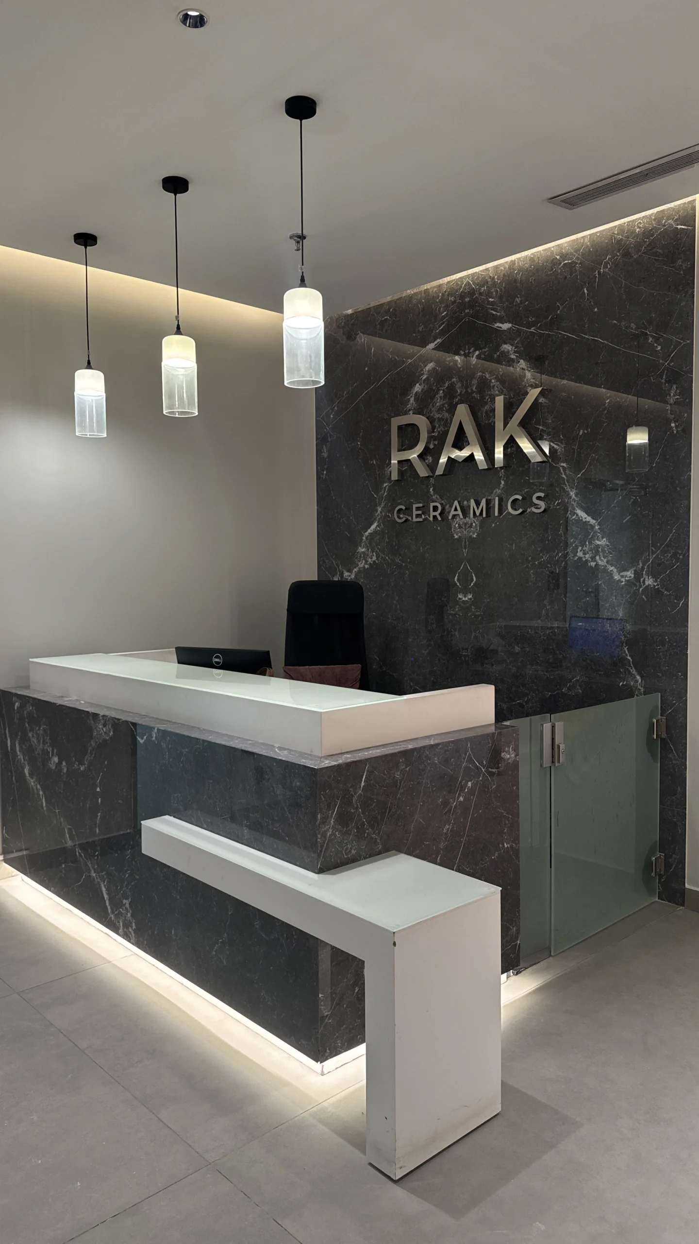مكاتب شركة راس الخيمة RAK